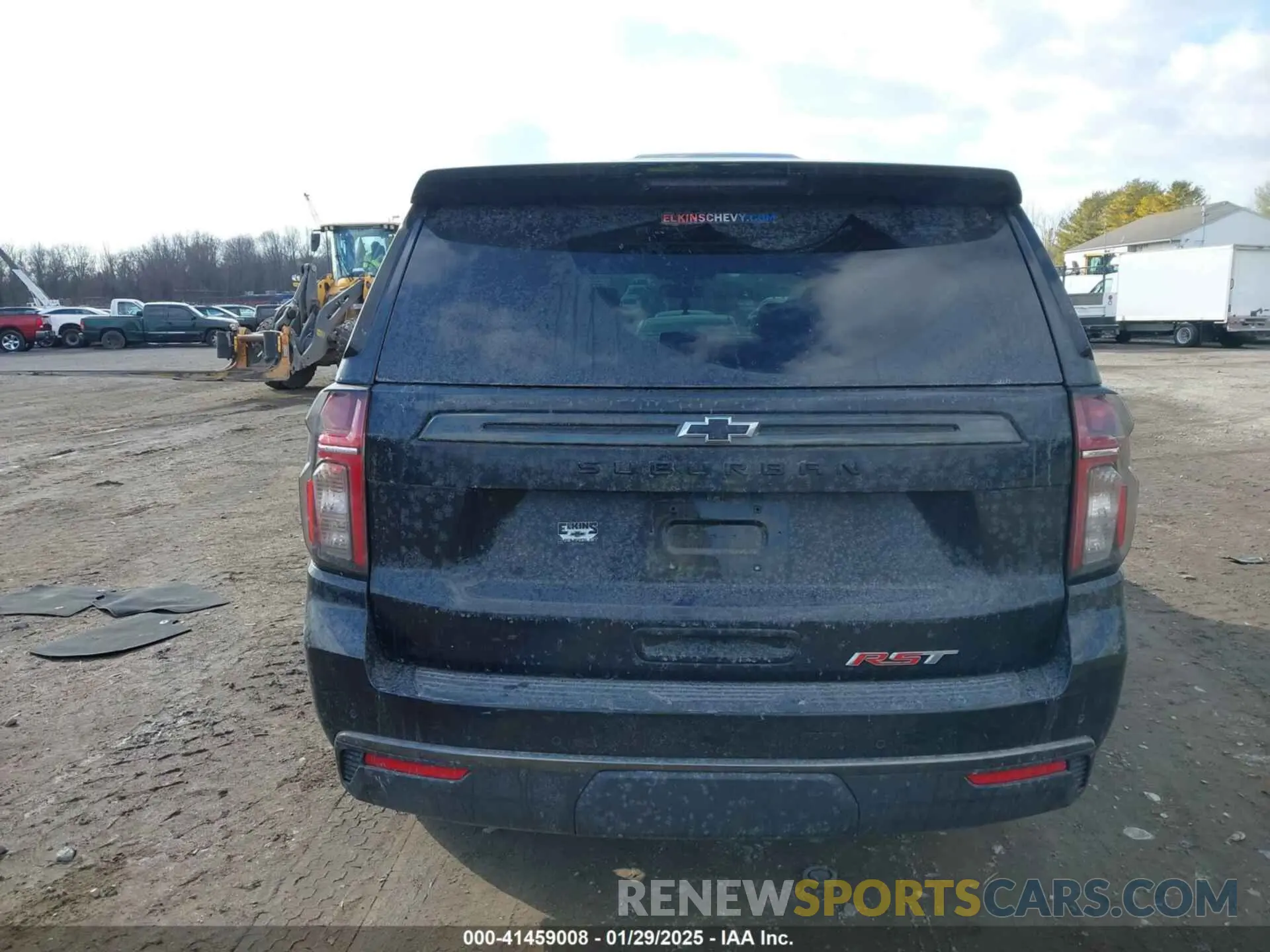 15 Photograph of a damaged car 1GNSKEKD4NR205170 CHEVROLET SUBURBAN 2022