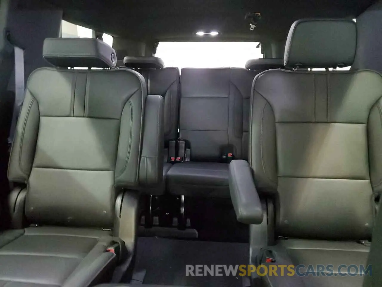 10 Фотография поврежденного автомобиля 1GNSKEKD4NR341895 CHEVROLET SUBURBAN 2022