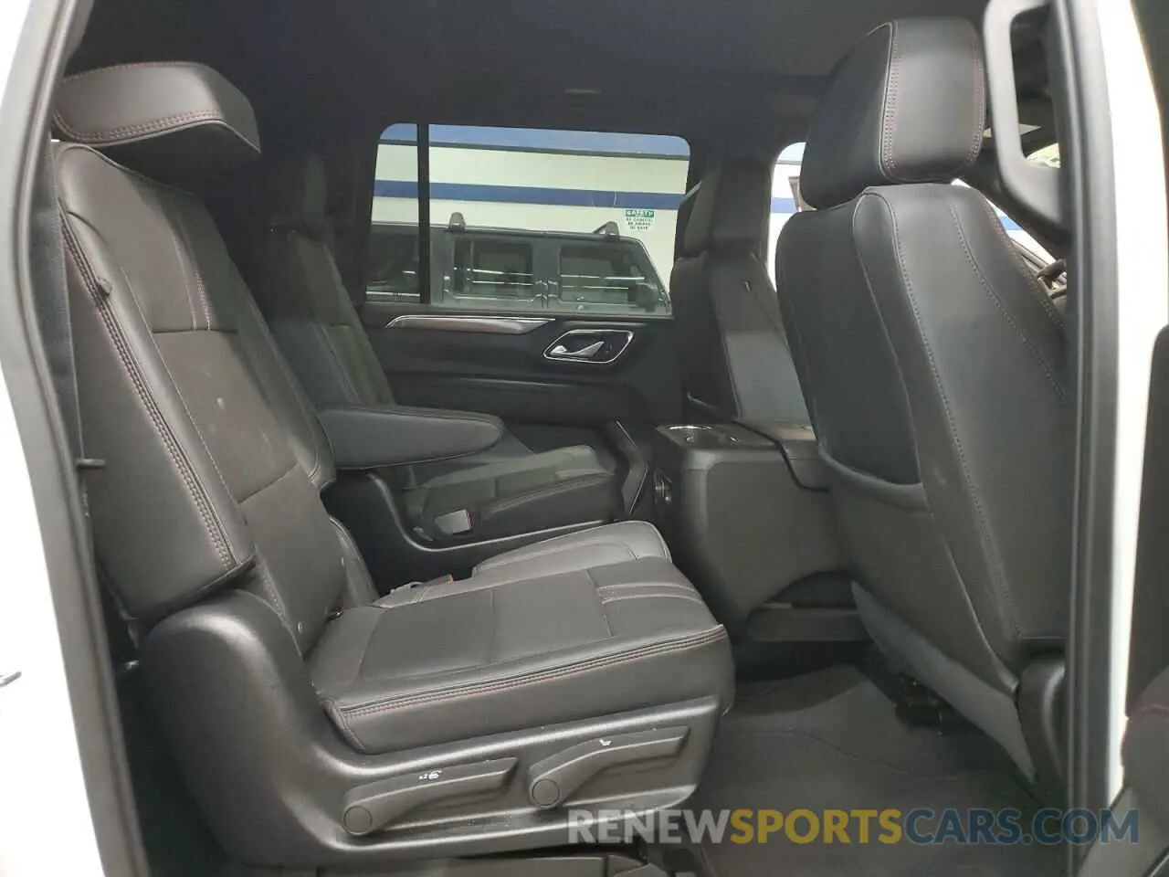 11 Фотография поврежденного автомобиля 1GNSKEKD4NR341895 CHEVROLET SUBURBAN 2022