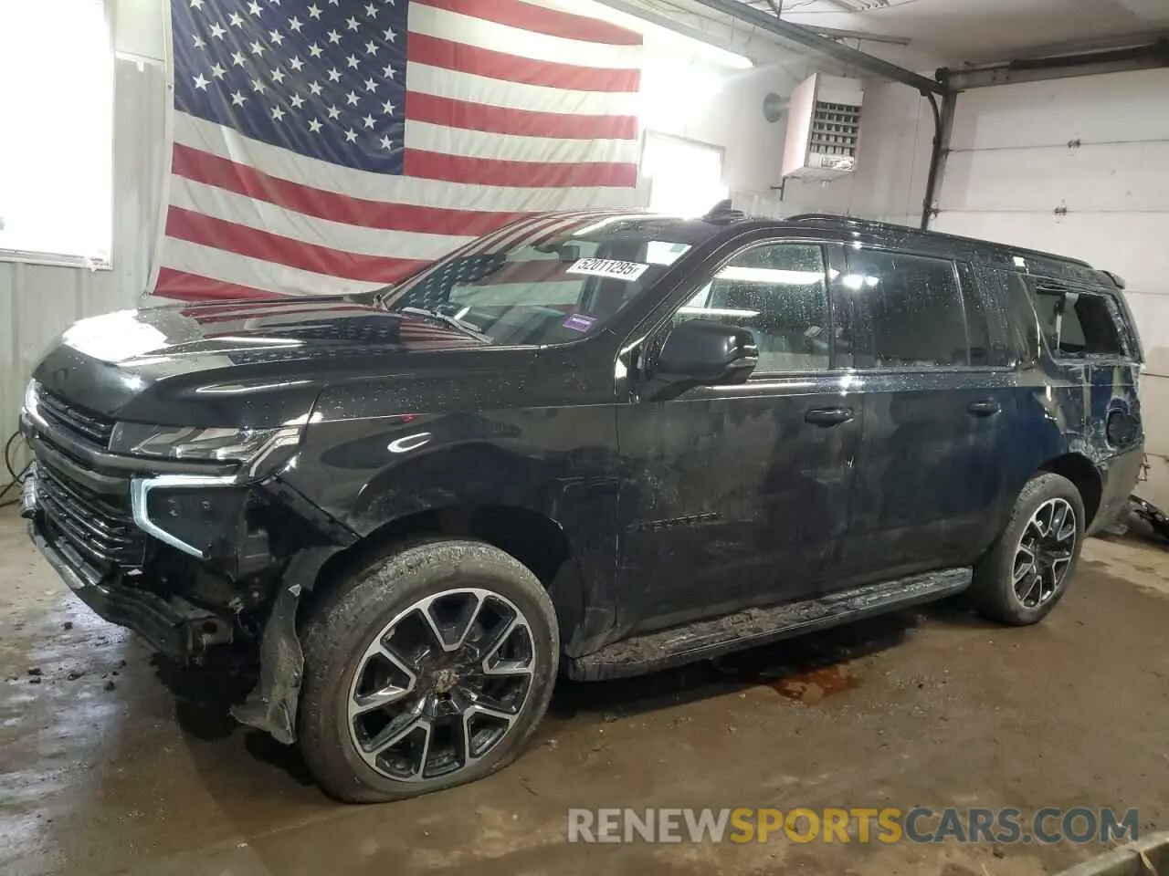 1 Photograph of a damaged car 1GNSKEKD8NR299232 CHEVROLET SUBURBAN 2022