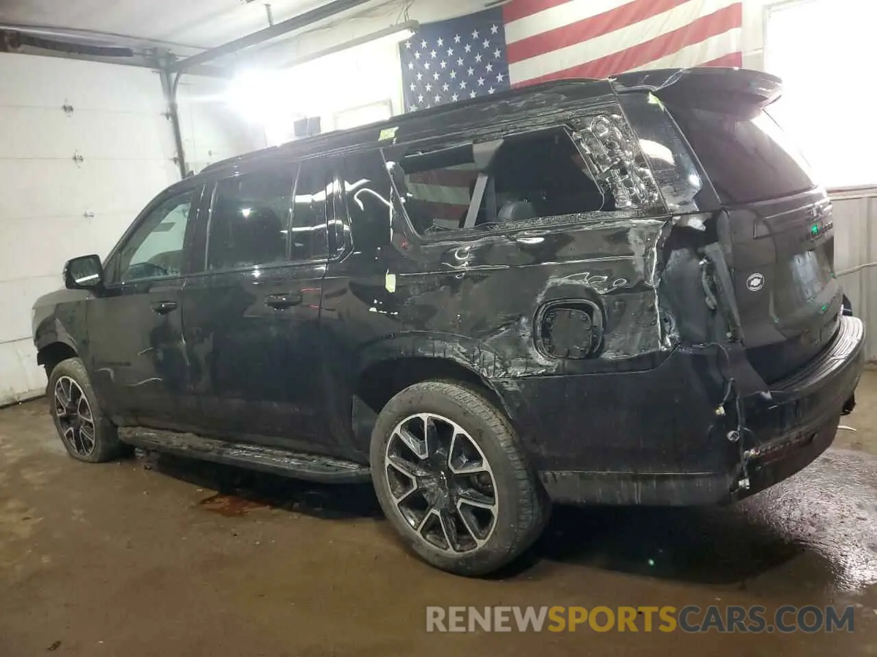 2 Photograph of a damaged car 1GNSKEKD8NR299232 CHEVROLET SUBURBAN 2022