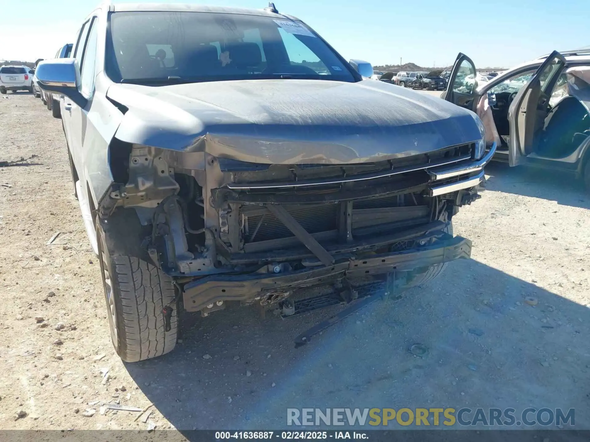 6 Photograph of a damaged car 1GNSKFKD0NR185277 CHEVROLET SUBURBAN 2022
