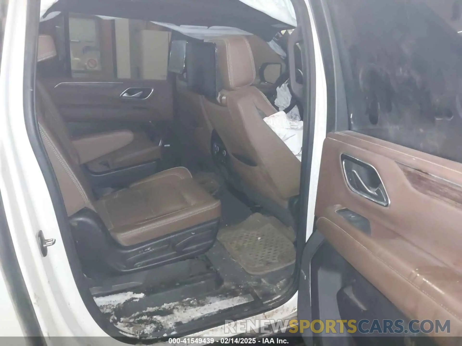 8 Фотография поврежденного автомобиля 1GNSKGKLXNR151036 CHEVROLET SUBURBAN 2022