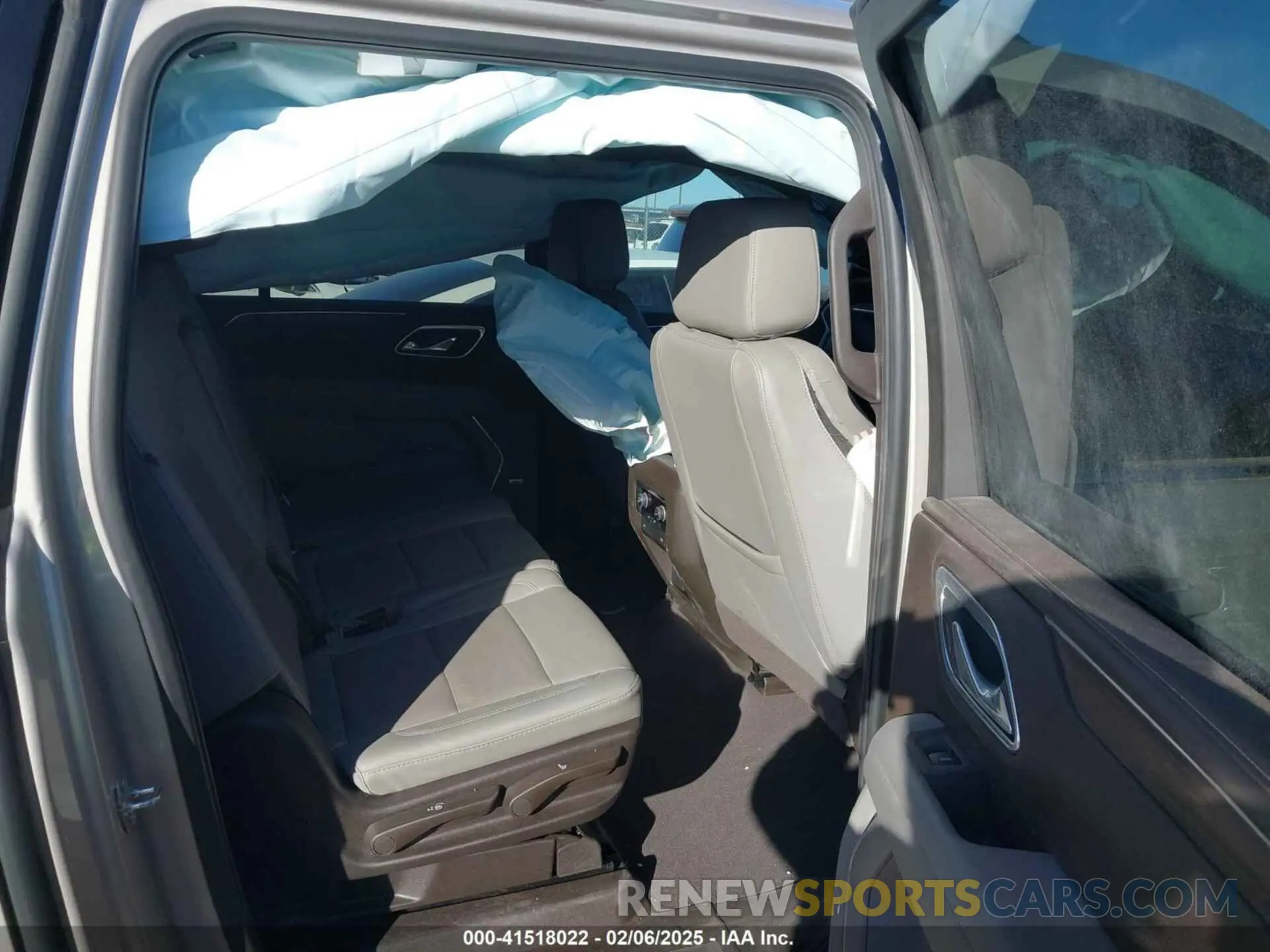 8 Photograph of a damaged car 1GNSCCKD2PR522272 CHEVROLET SUBURBAN 2023