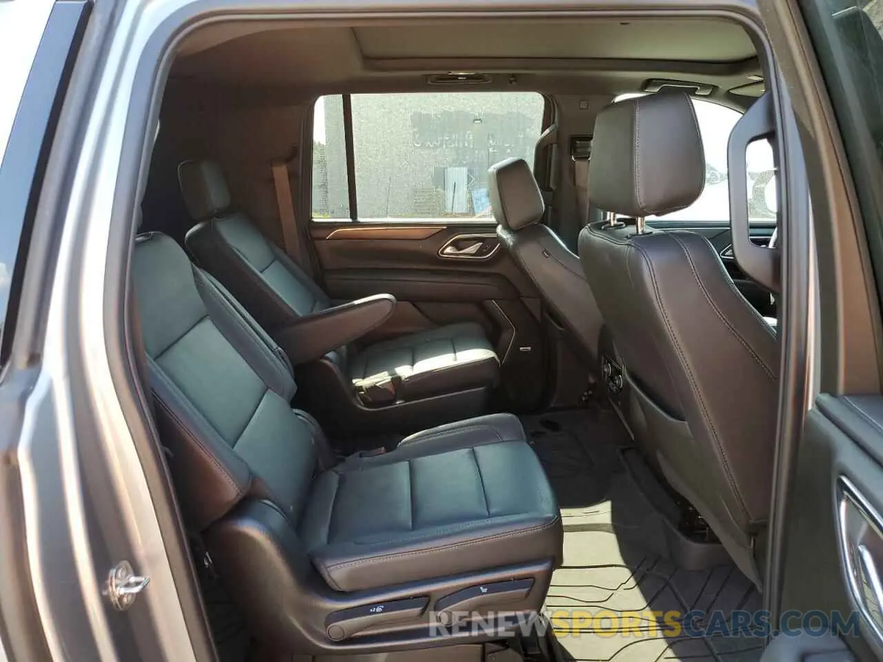 11 Фотография поврежденного автомобиля 1GNSCCKDXPR530328 CHEVROLET SUBURBAN 2023