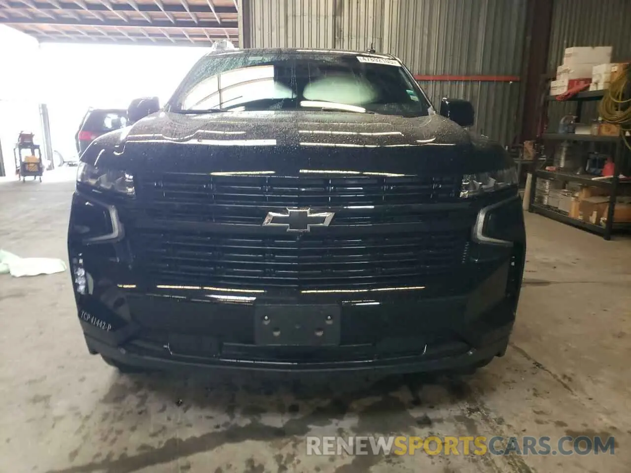 5 Photograph of a damaged car 1GNSCEKD0PR190408 CHEVROLET SUBURBAN 2023