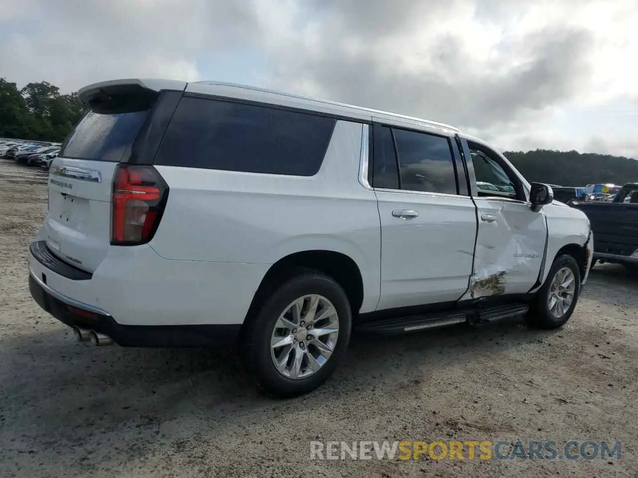 3 Photograph of a damaged car 1GNSCFKD0PR504435 CHEVROLET SUBURBAN 2023