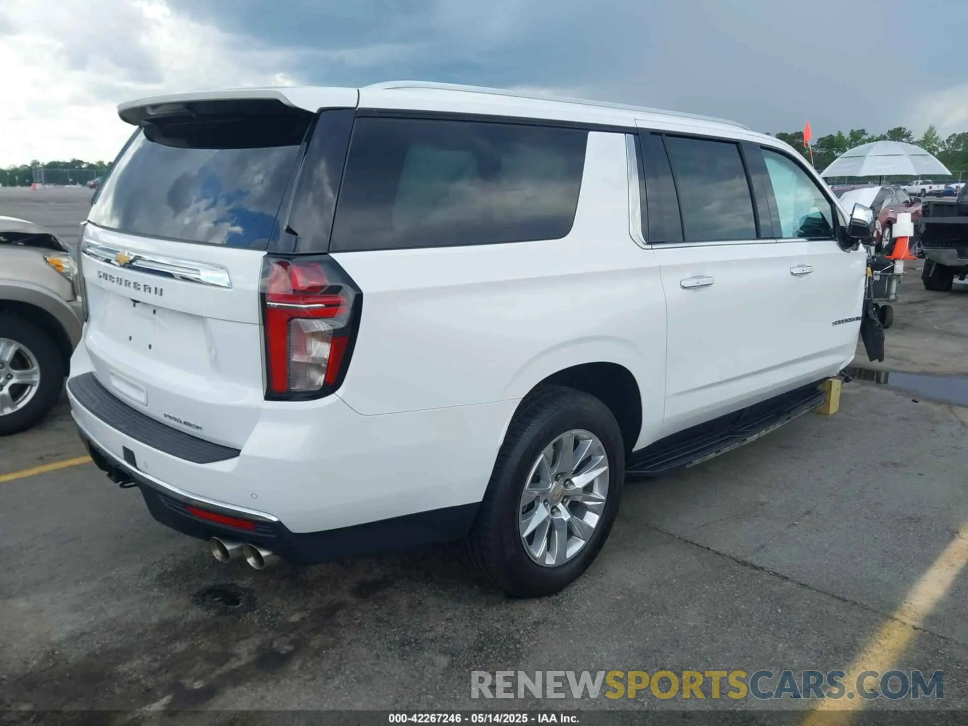 4 Photograph of a damaged car 1GNSCFKD1PR430572 CHEVROLET SUBURBAN 2023
