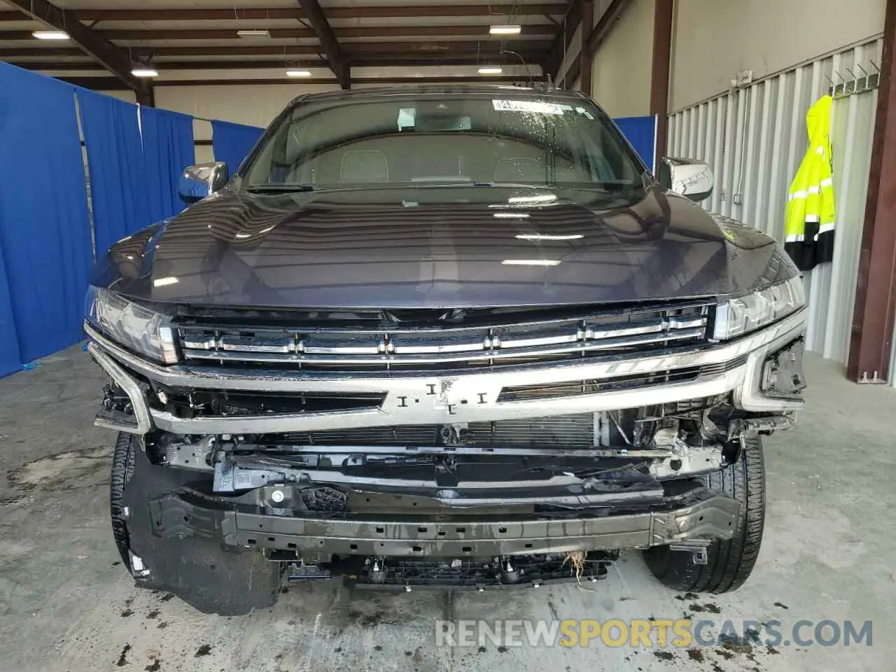 5 Photograph of a damaged car 1GNSCFKD3PR422781 CHEVROLET SUBURBAN 2023