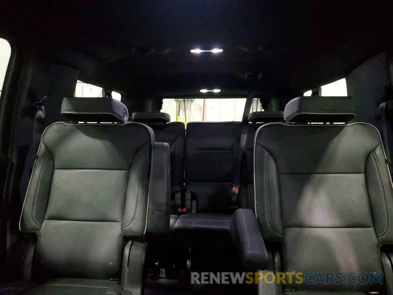10 Фотография поврежденного автомобиля 1GNSCFKD4PR527765 CHEVROLET SUBURBAN 2023