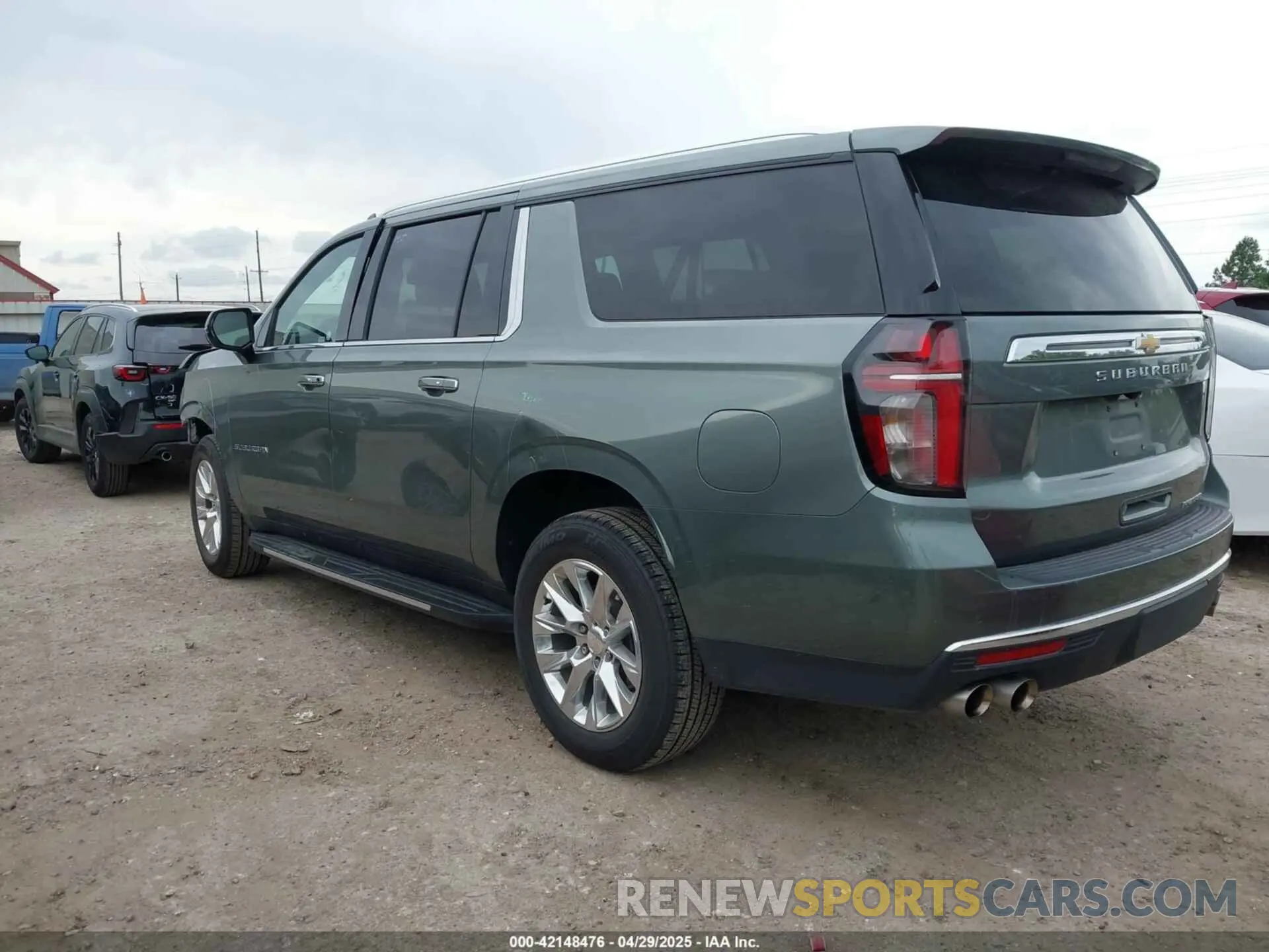 3 Фотография поврежденного автомобиля 1GNSCFKD8PR362870 CHEVROLET SUBURBAN 2023
