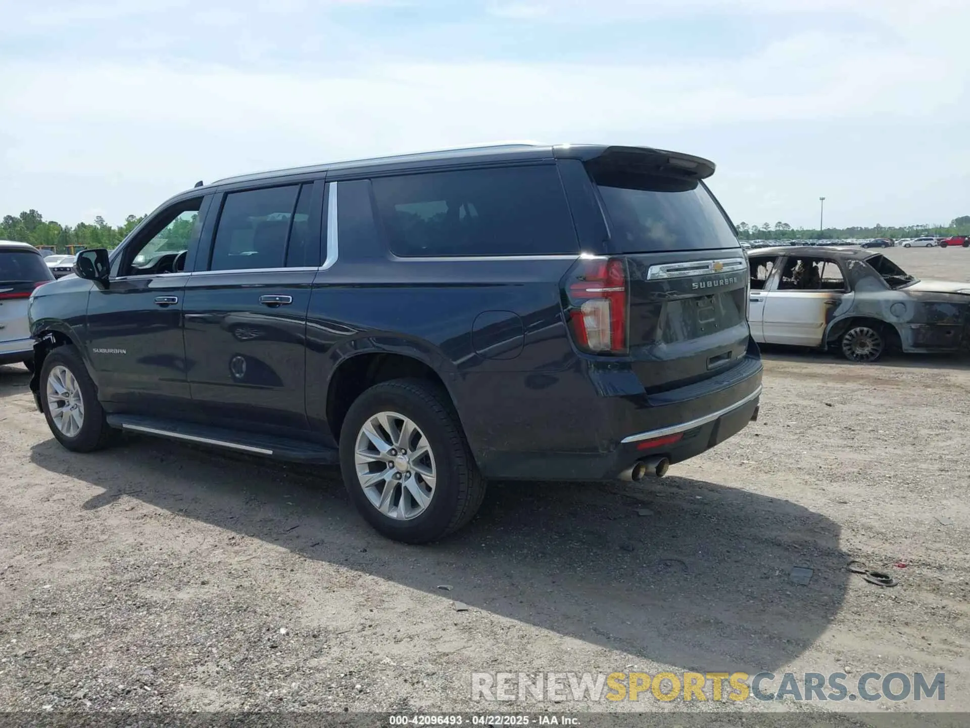3 Фотография поврежденного автомобиля 1GNSCFKD8PR479381 CHEVROLET SUBURBAN 2023