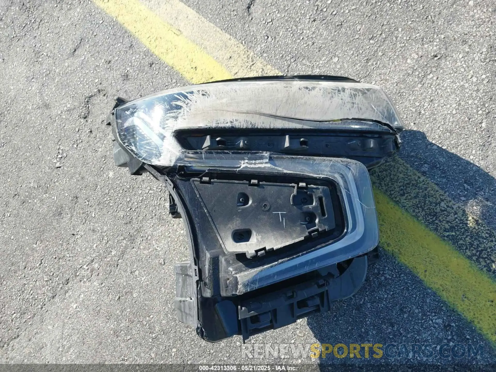 12 Photograph of a damaged car 1GNSKCKD3PR203675 CHEVROLET SUBURBAN 2023