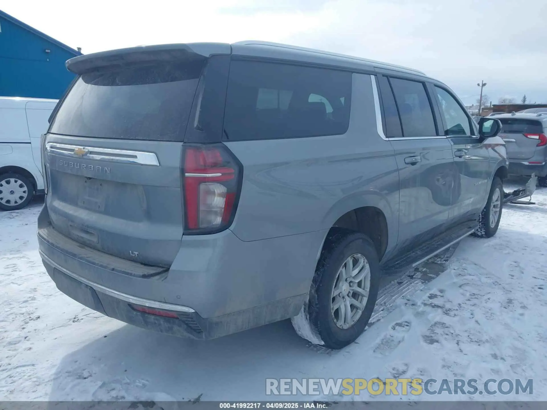 4 Фотография поврежденного автомобиля 1GNSKCKDXPR355517 CHEVROLET SUBURBAN 2023