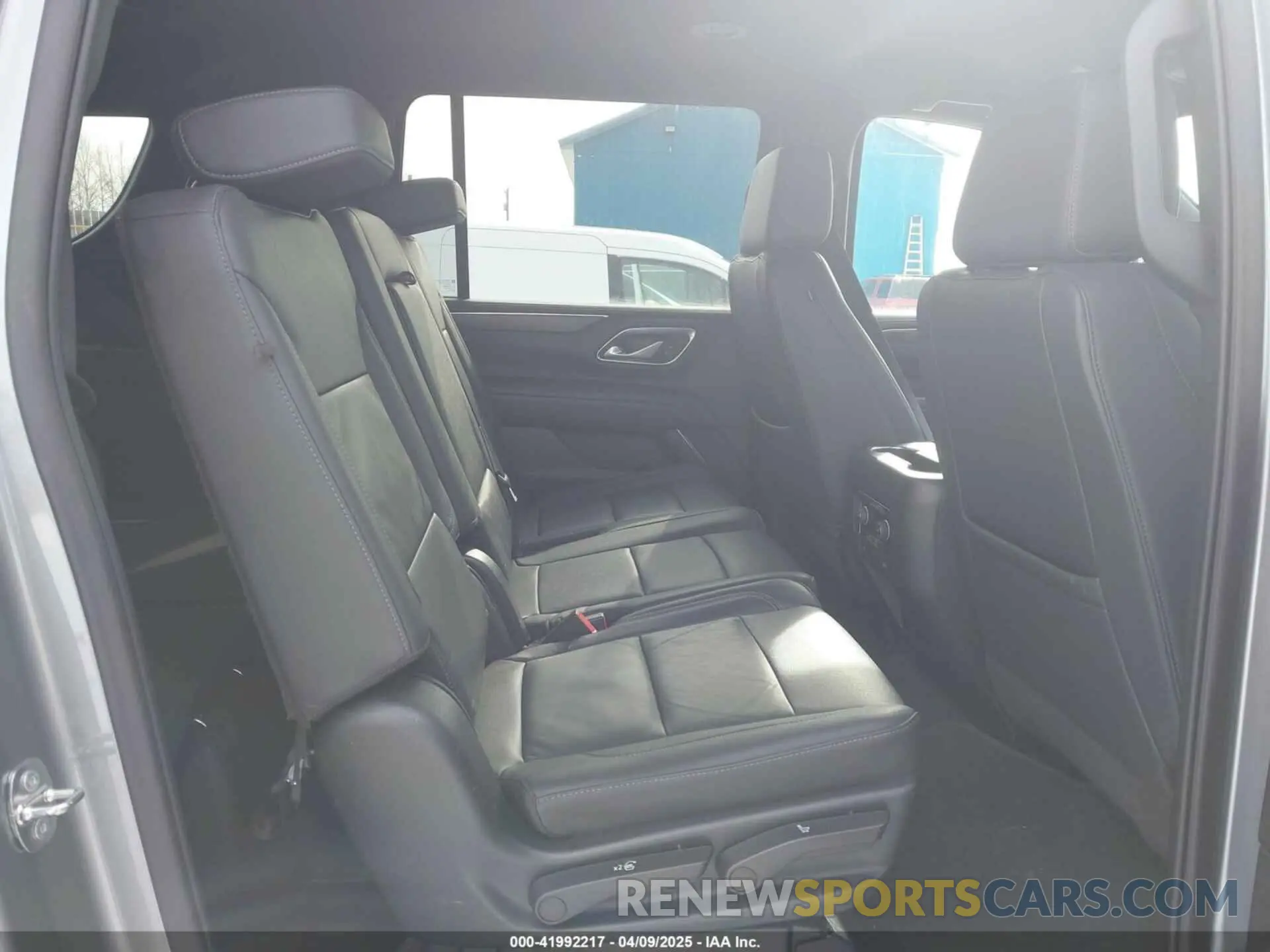 8 Фотография поврежденного автомобиля 1GNSKCKDXPR355517 CHEVROLET SUBURBAN 2023