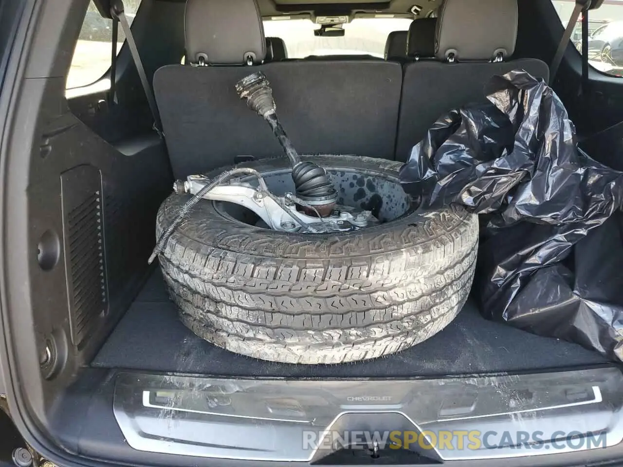 13 Photograph of a damaged car 1GNSKDKL2PR286237 CHEVROLET SUBURBAN 2023