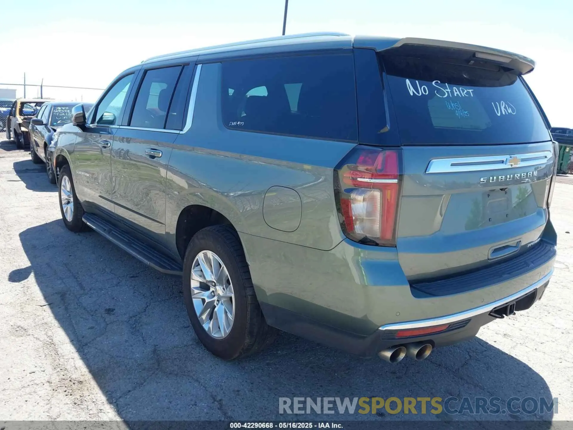 3 Фотография поврежденного автомобиля 1GNSKFKD5PR306646 CHEVROLET SUBURBAN 2023