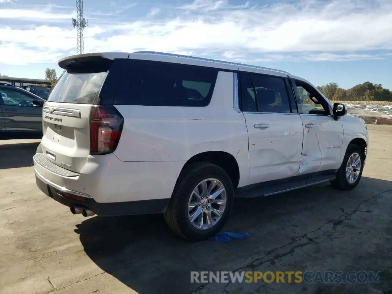 3 Photograph of a damaged car 1GNSKFKD5PR539443 CHEVROLET SUBURBAN 2023