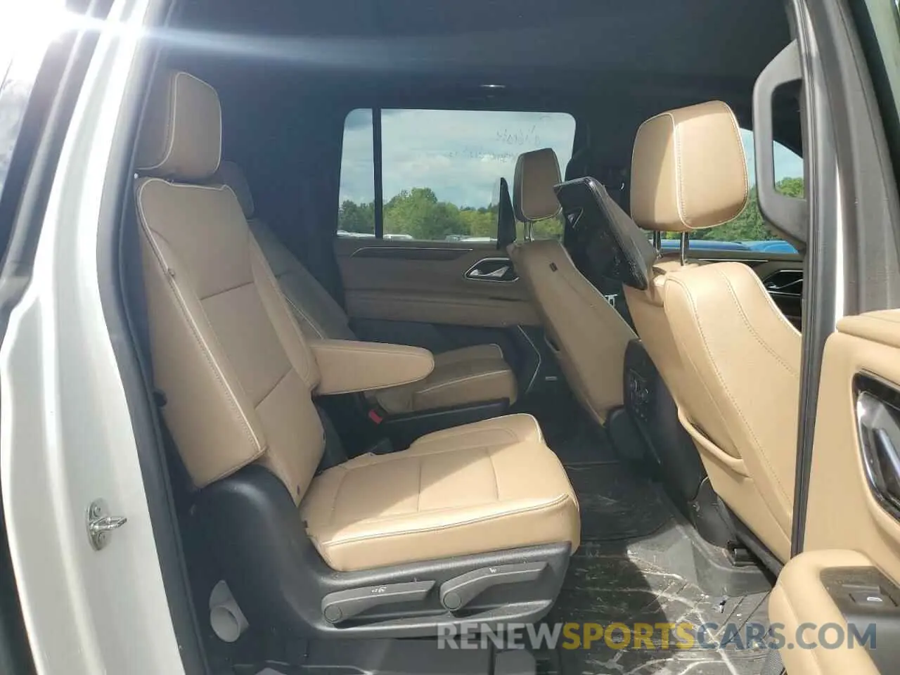 11 Фотография поврежденного автомобиля 1GNSKFKD8PR101323 CHEVROLET SUBURBAN 2023