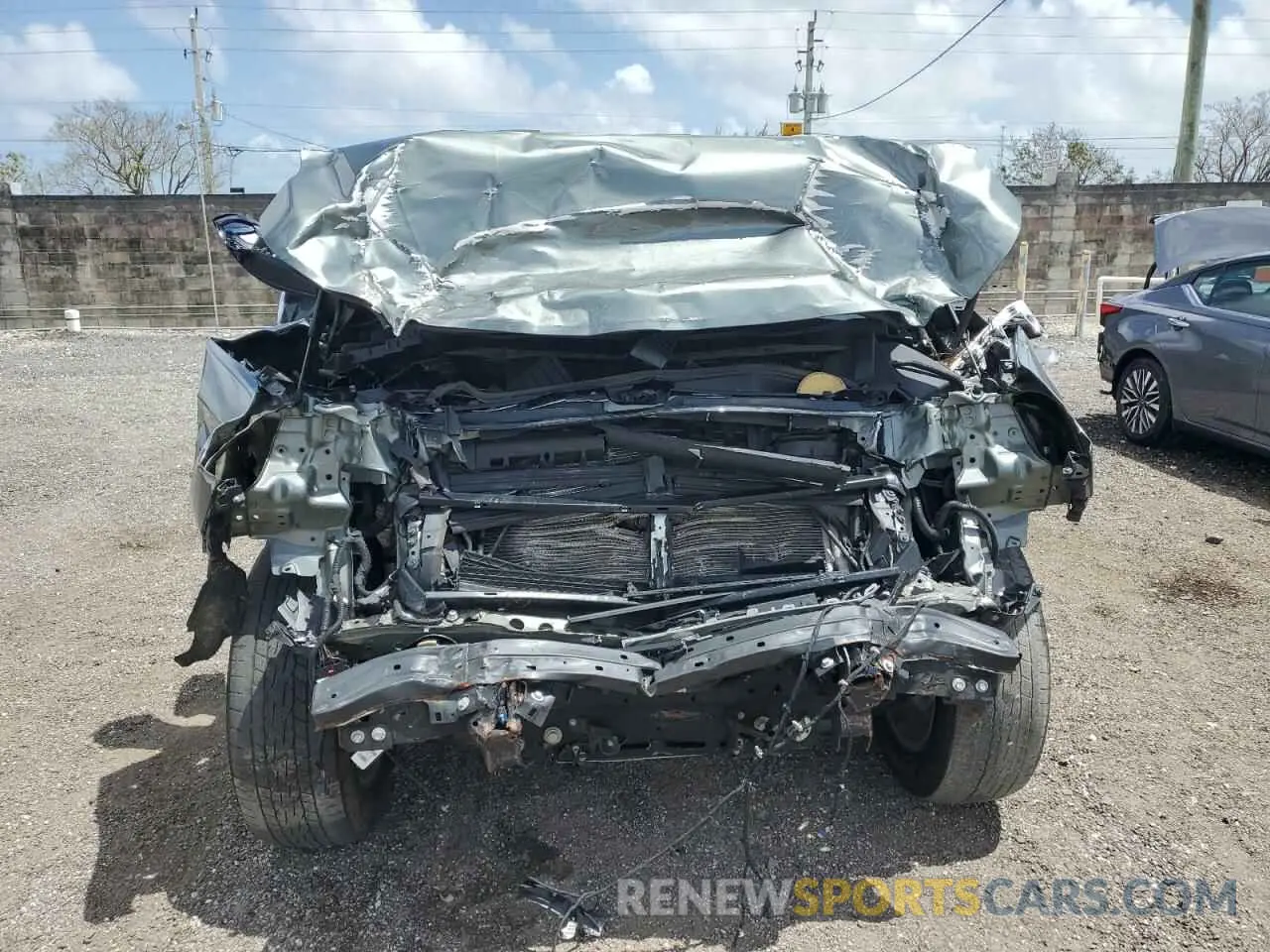 5 Photograph of a damaged car 1GNSKFKD8PR390204 CHEVROLET SUBURBAN 2023