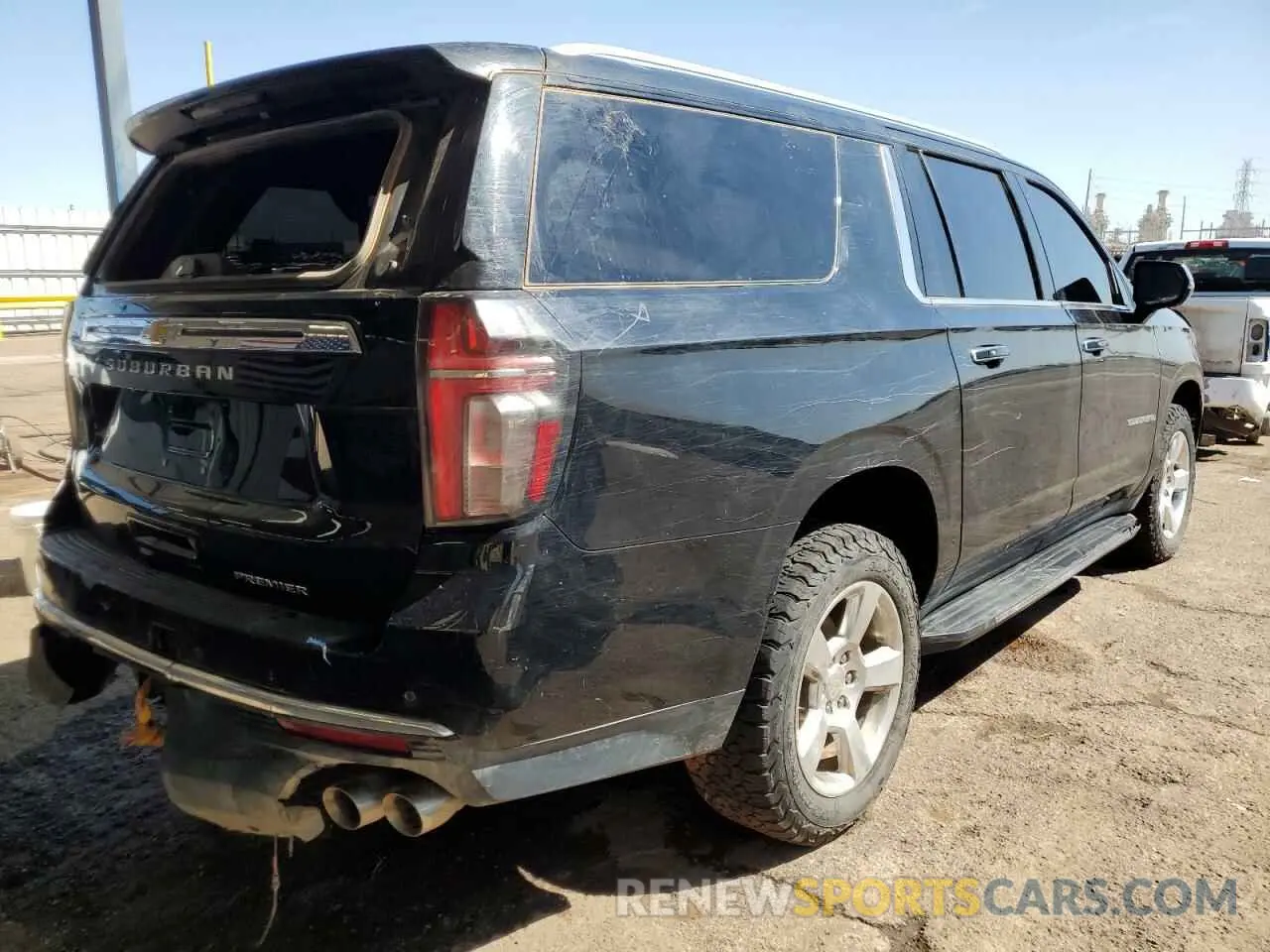 3 Photograph of a damaged car 1GNSKFKD9PR198712 CHEVROLET SUBURBAN 2023