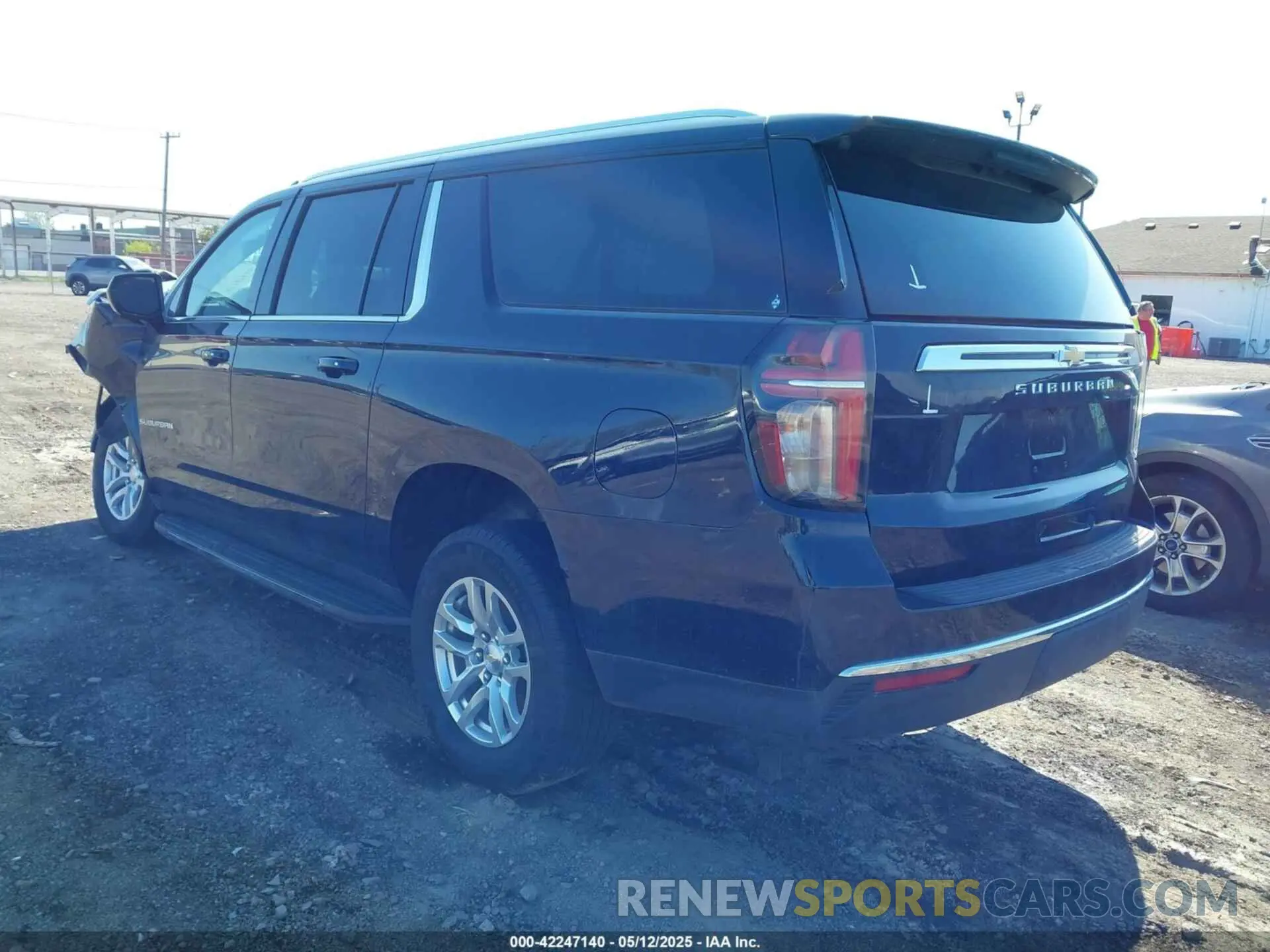 3 Фотография поврежденного автомобиля 1GNSKBKD1RR153470 CHEVROLET SUBURBAN 2024
