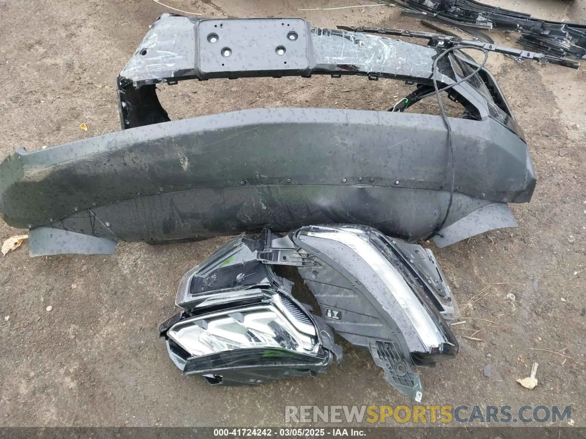 12 Photograph of a damaged car 1GNSKCKD4RR217863 CHEVROLET SUBURBAN 2024