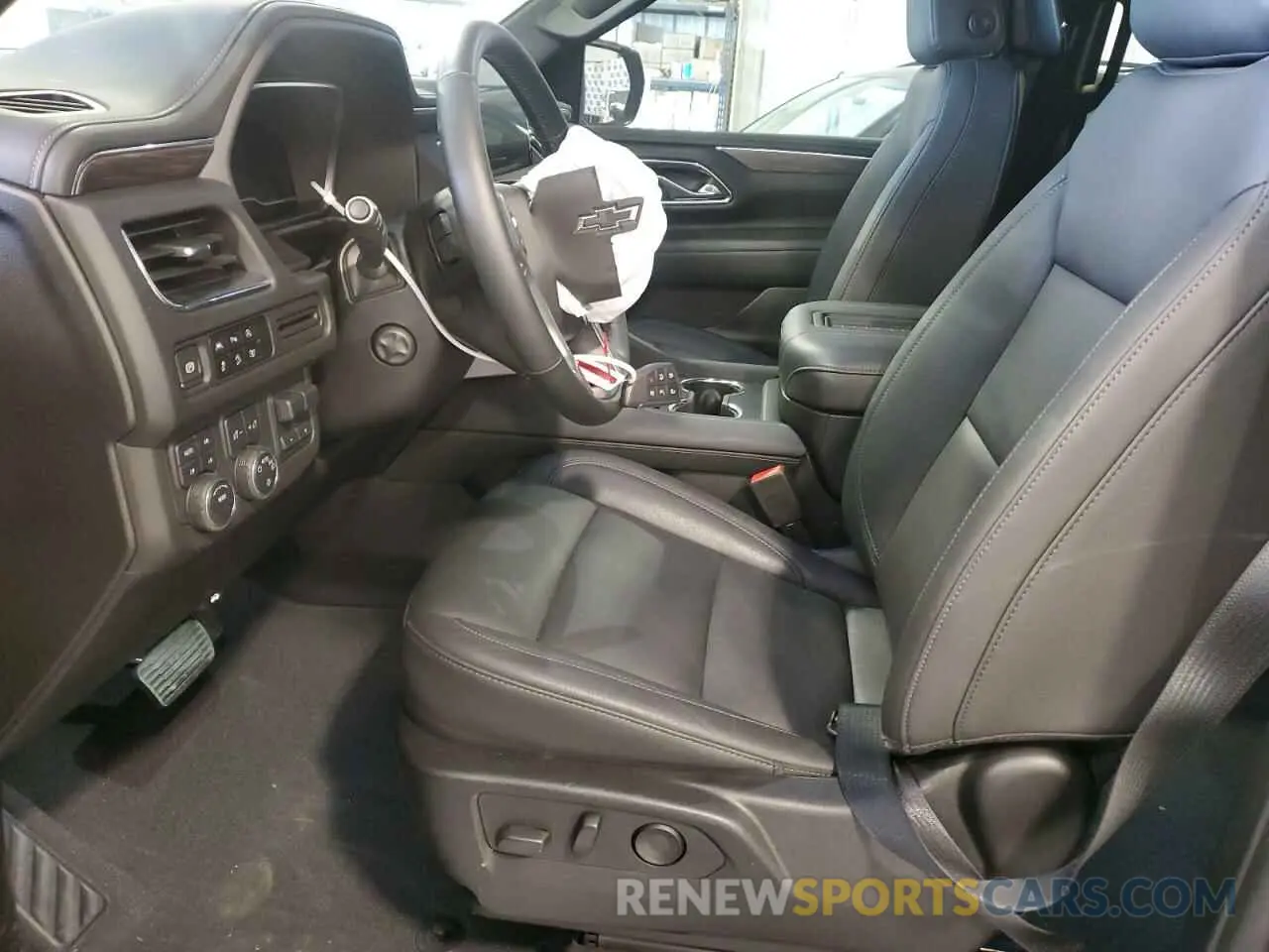 7 Фотография поврежденного автомобиля 1GNSKDKD0RR333082 CHEVROLET SUBURBAN 2024
