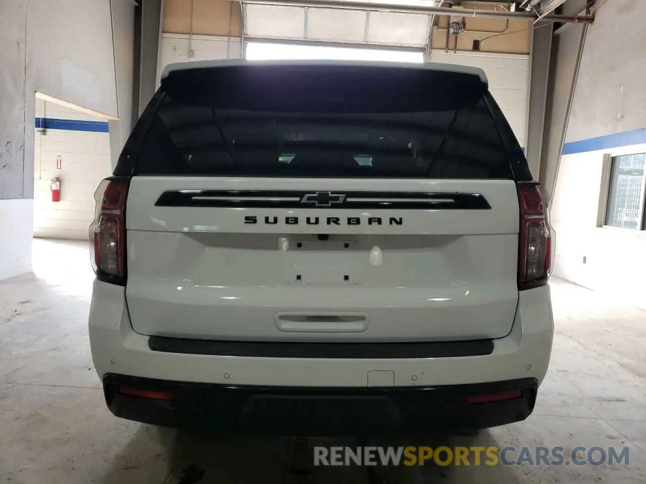 6 Photograph of a damaged car 1GNSKDKD8RR410085 CHEVROLET SUBURBAN 2024