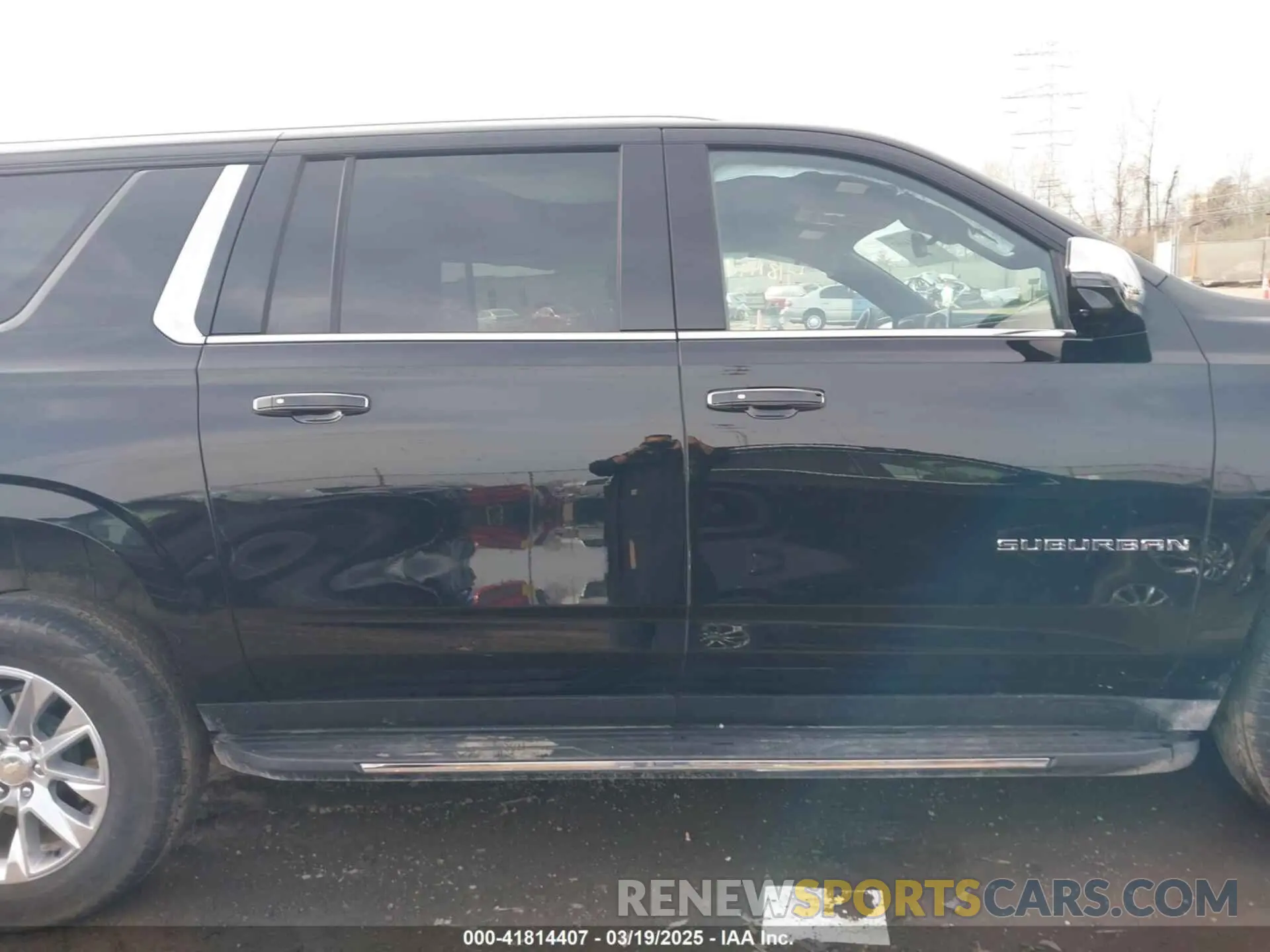 13 Photograph of a damaged car 1GNSKFKT7RR352859 CHEVROLET SUBURBAN 2024