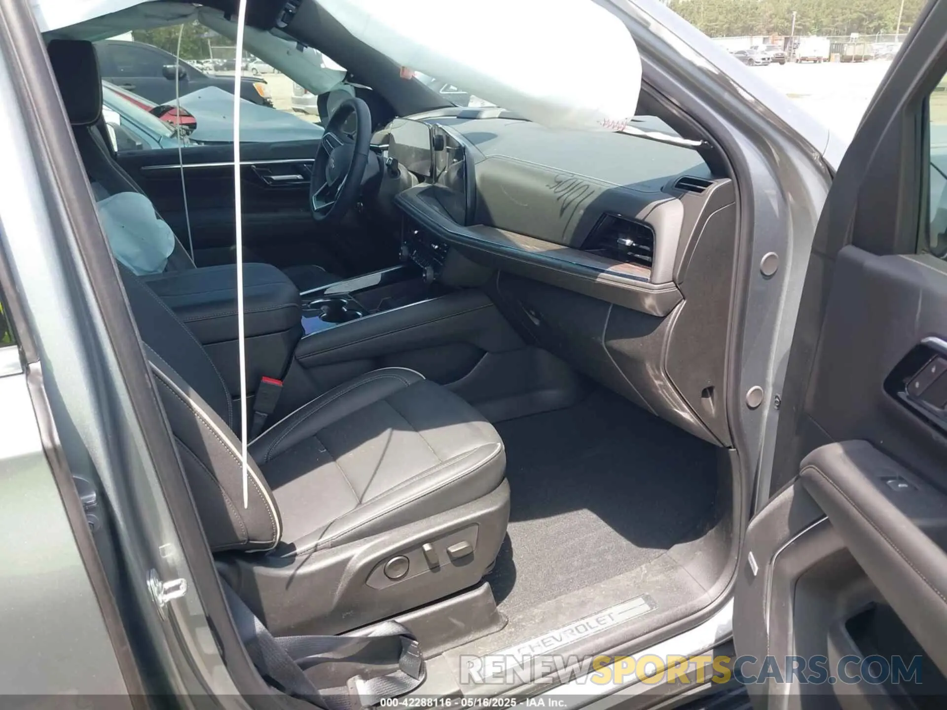 5 Фотография поврежденного автомобиля 1GNS5FRD8SR181650 CHEVROLET SUBURBAN 2025