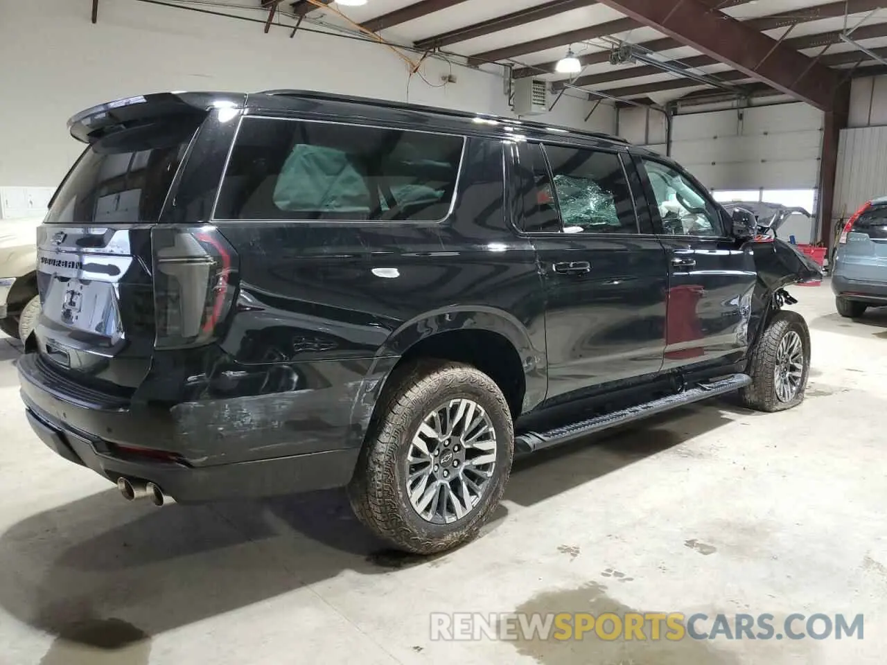 3 Photograph of a damaged car 1GNS6DRD6SR113994 CHEVROLET SUBURBAN 2025
