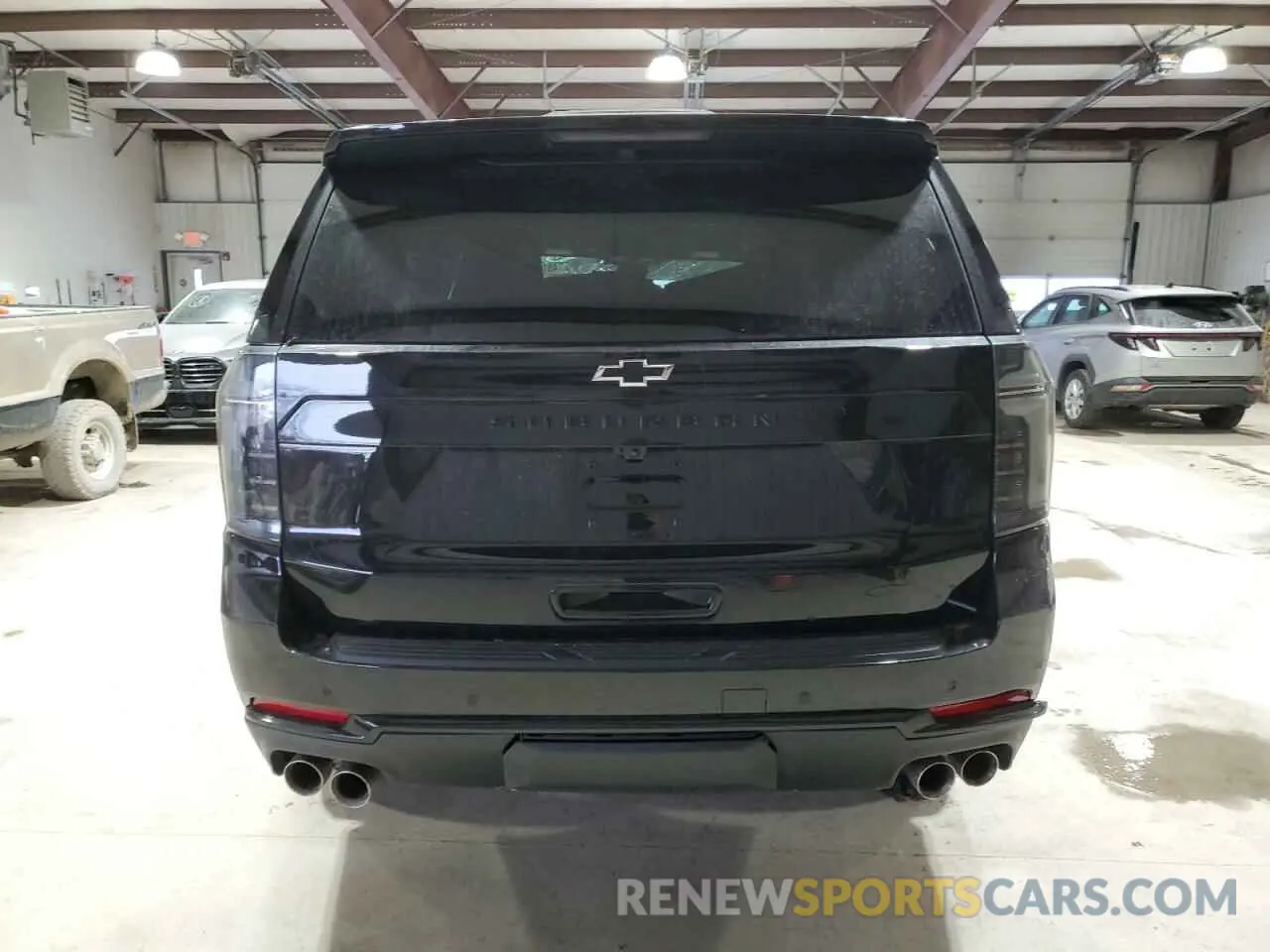 6 Photograph of a damaged car 1GNS6DRD6SR113994 CHEVROLET SUBURBAN 2025