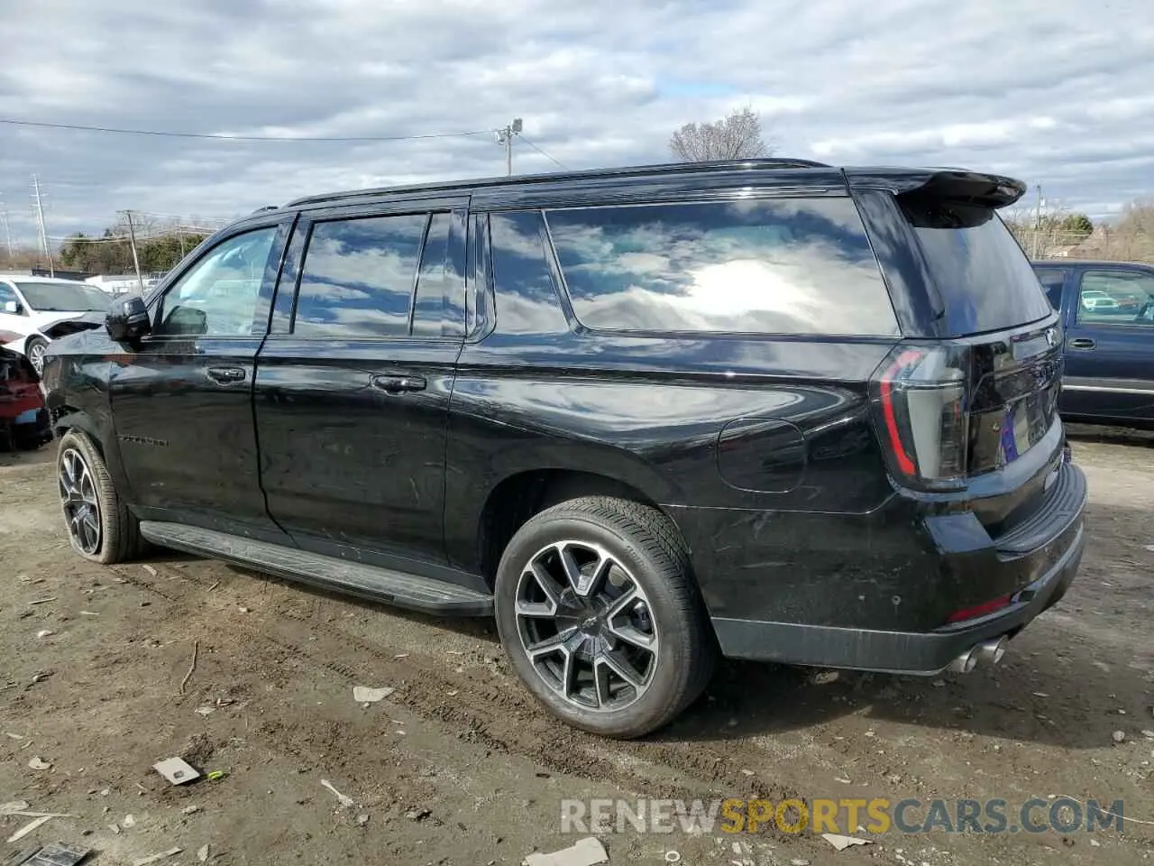 2 Фотография поврежденного автомобиля 1GNS6ERD0SR100843 CHEVROLET SUBURBAN 2025
