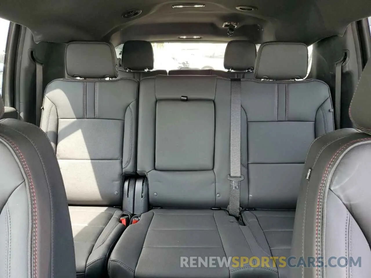 10 Фотография поврежденного автомобиля 1GNS6ERD6SR157063 CHEVROLET SUBURBAN 2025