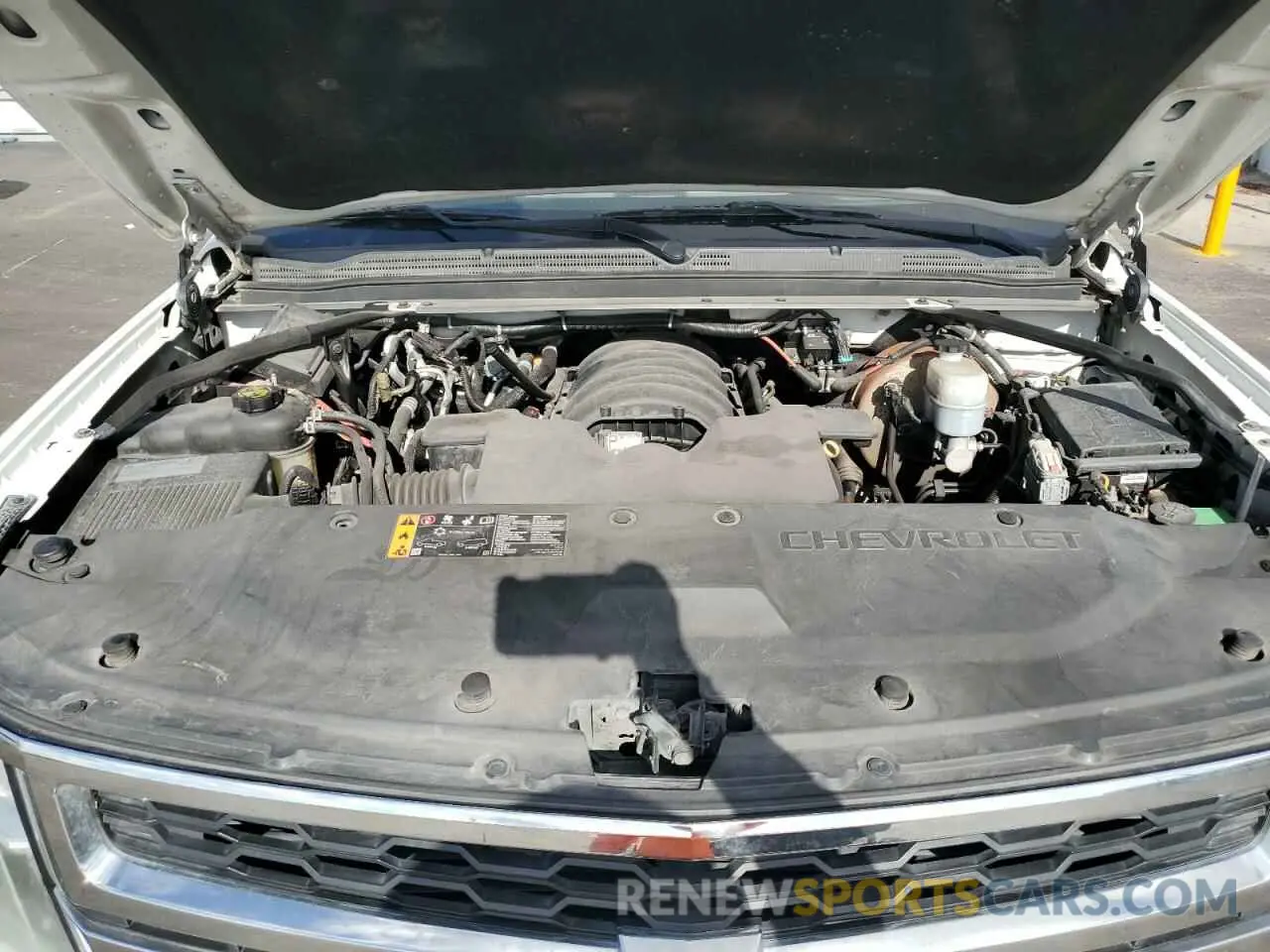12 Photograph of a damaged car 1GNLCDEC0KR281074 CHEVROLET TAHOE 2019