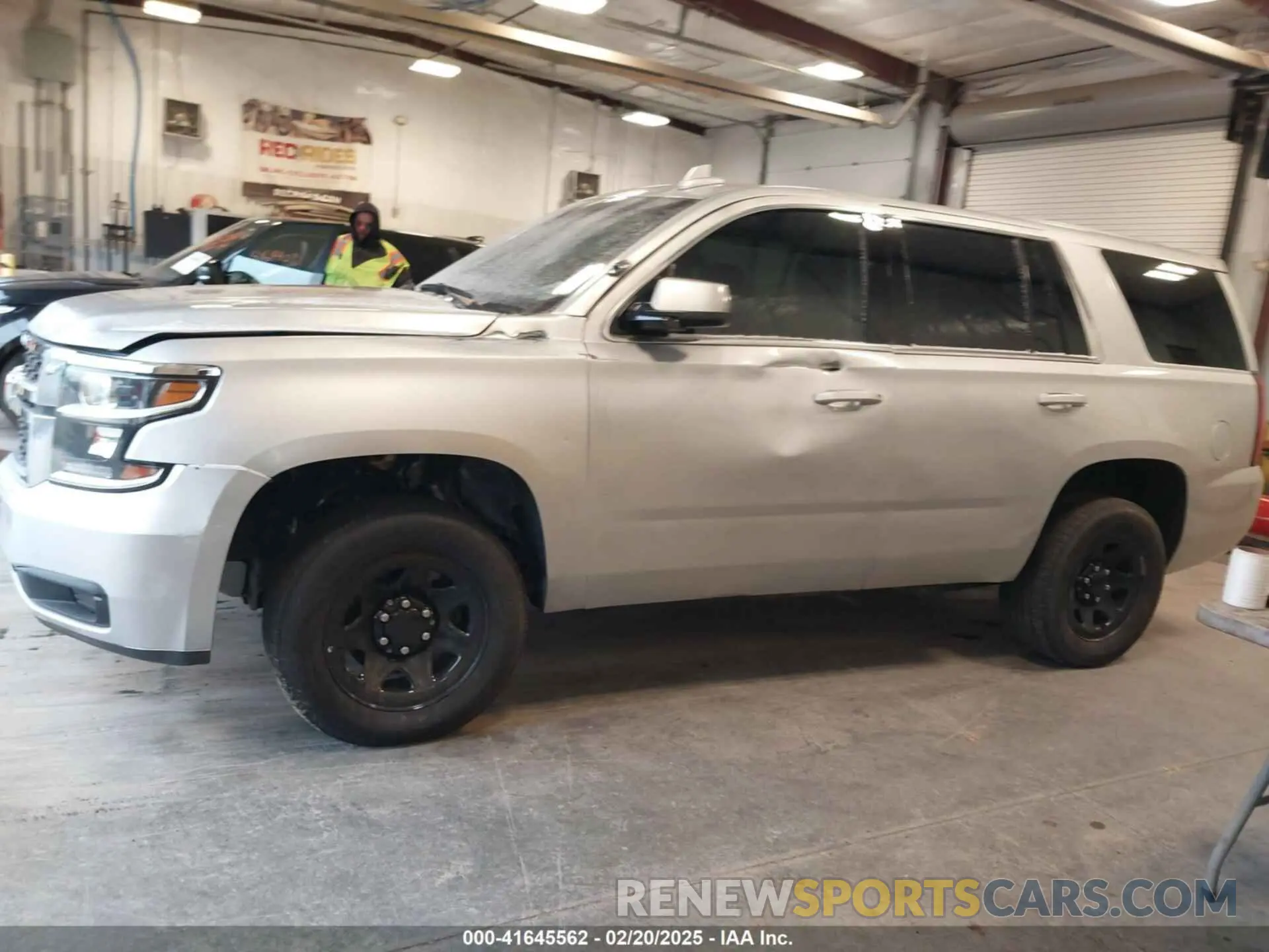 14 Фотография поврежденного автомобиля 1GNLCDEC2KR356485 CHEVROLET TAHOE 2019