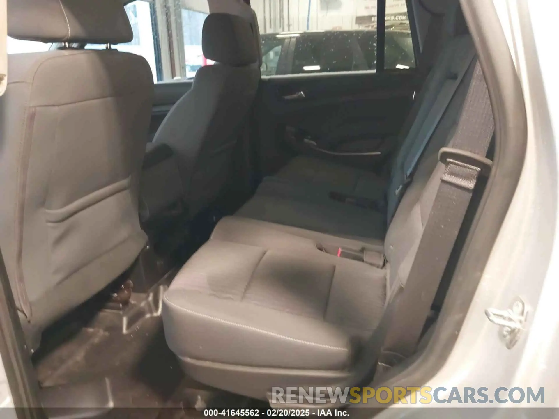 8 Фотография поврежденного автомобиля 1GNLCDEC2KR356485 CHEVROLET TAHOE 2019