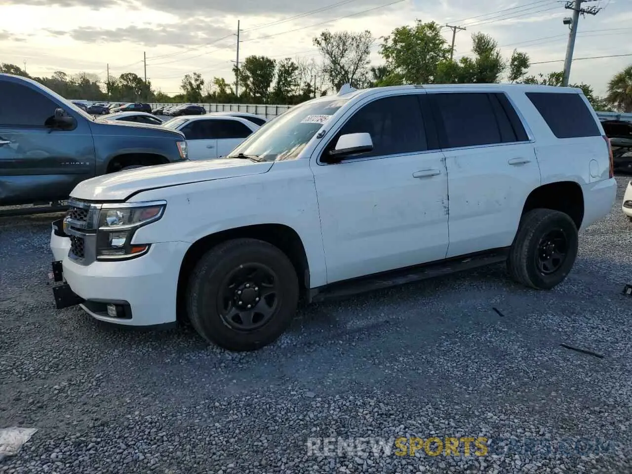 1 Фотография поврежденного автомобиля 1GNLCDEC4KR220035 CHEVROLET TAHOE 2019