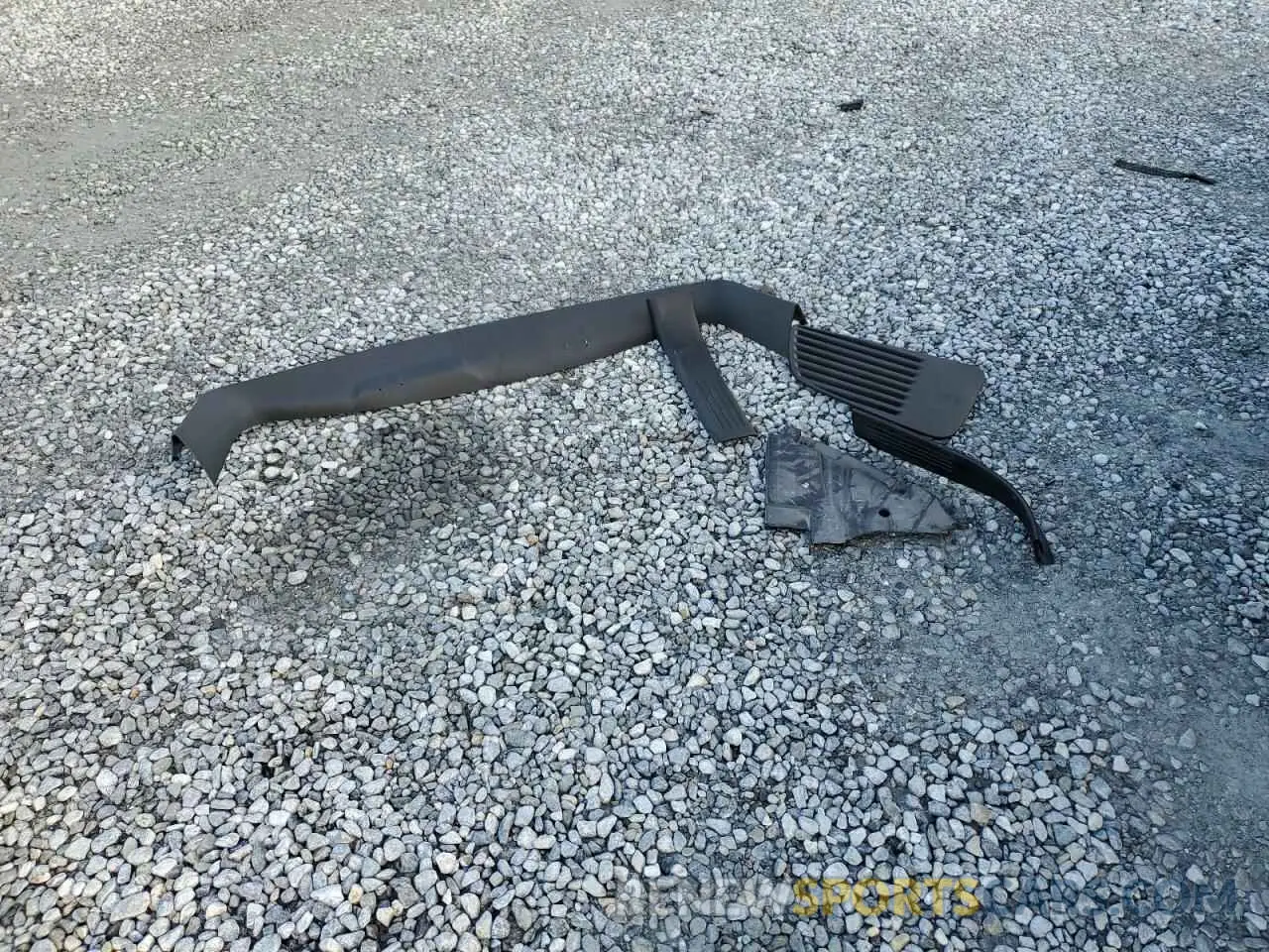 13 Фотография поврежденного автомобиля 1GNLCDEC4KR220035 CHEVROLET TAHOE 2019