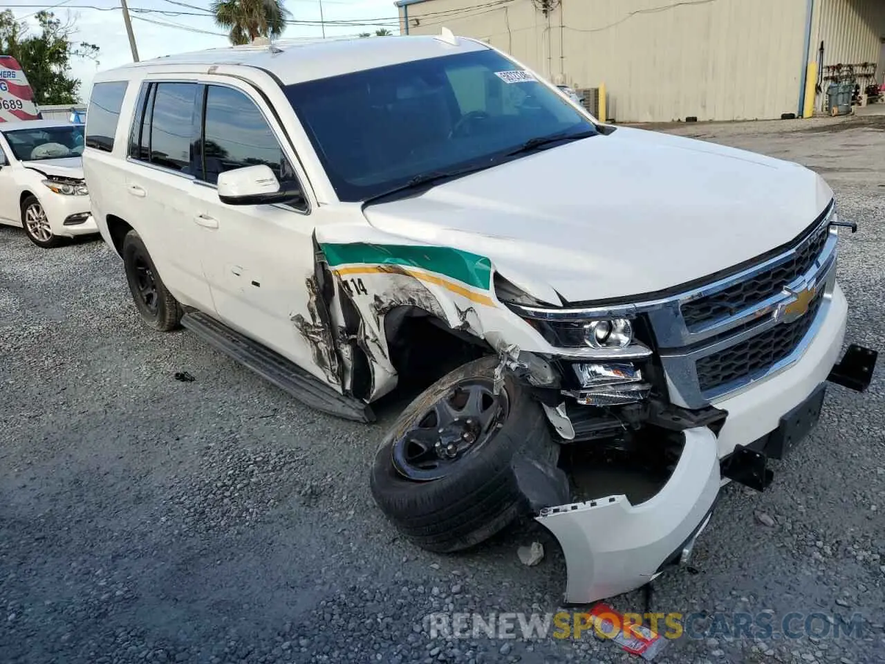 4 Фотография поврежденного автомобиля 1GNLCDEC4KR220035 CHEVROLET TAHOE 2019