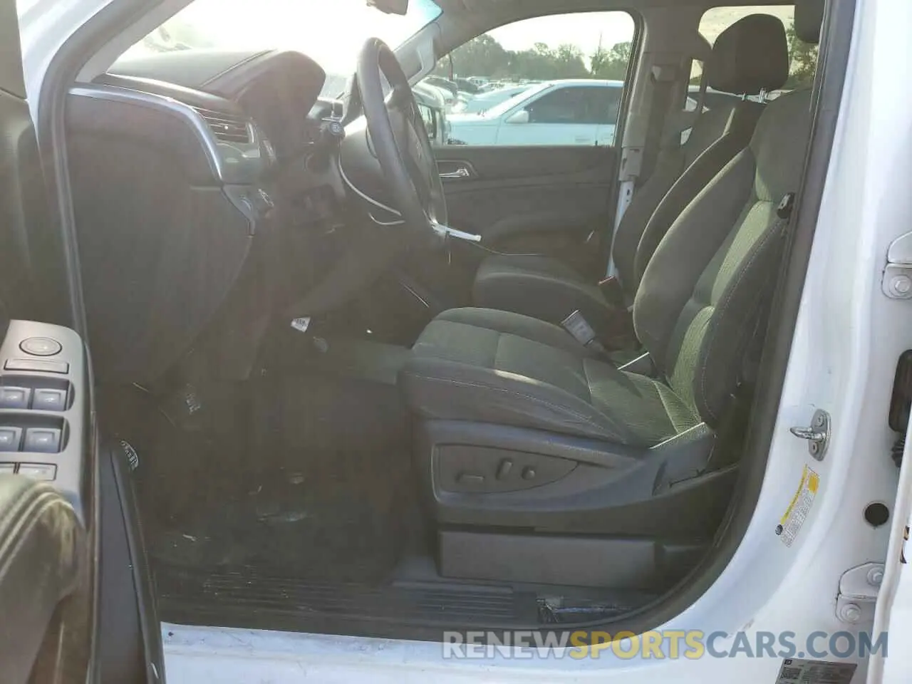 7 Фотография поврежденного автомобиля 1GNLCDEC4KR220035 CHEVROLET TAHOE 2019