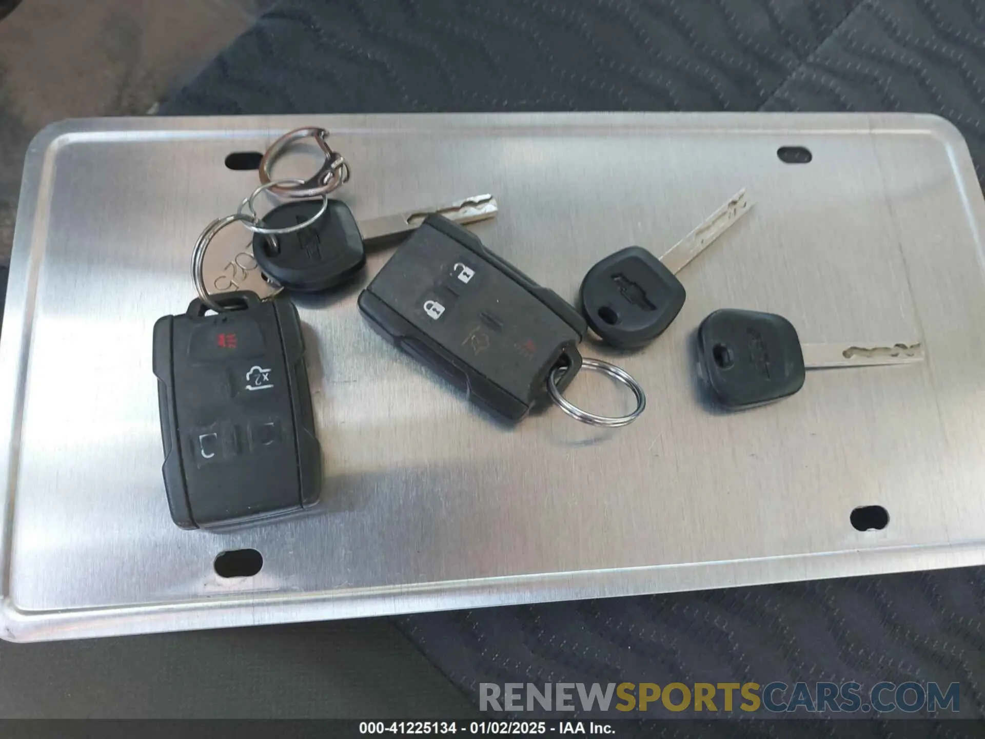 11 Photograph of a damaged car 1GNLCDEC4KR295348 CHEVROLET TAHOE 2019