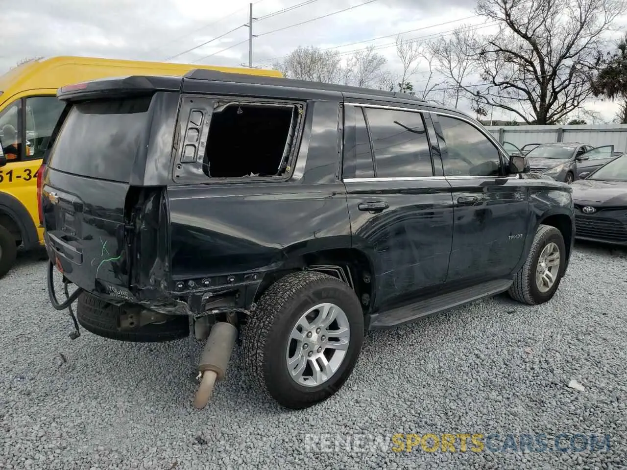 3 Photograph of a damaged car 1GNSCAKC1KR321791 CHEVROLET TAHOE 2019