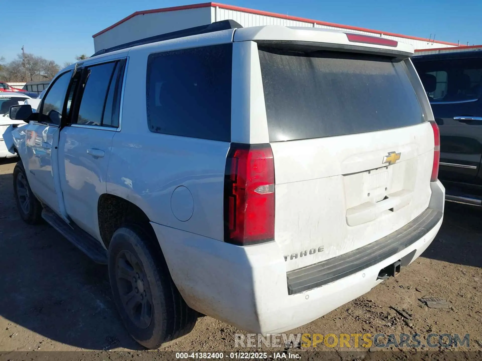 3 Photograph of a damaged car 1GNSCAKC3KR238217 CHEVROLET TAHOE 2019