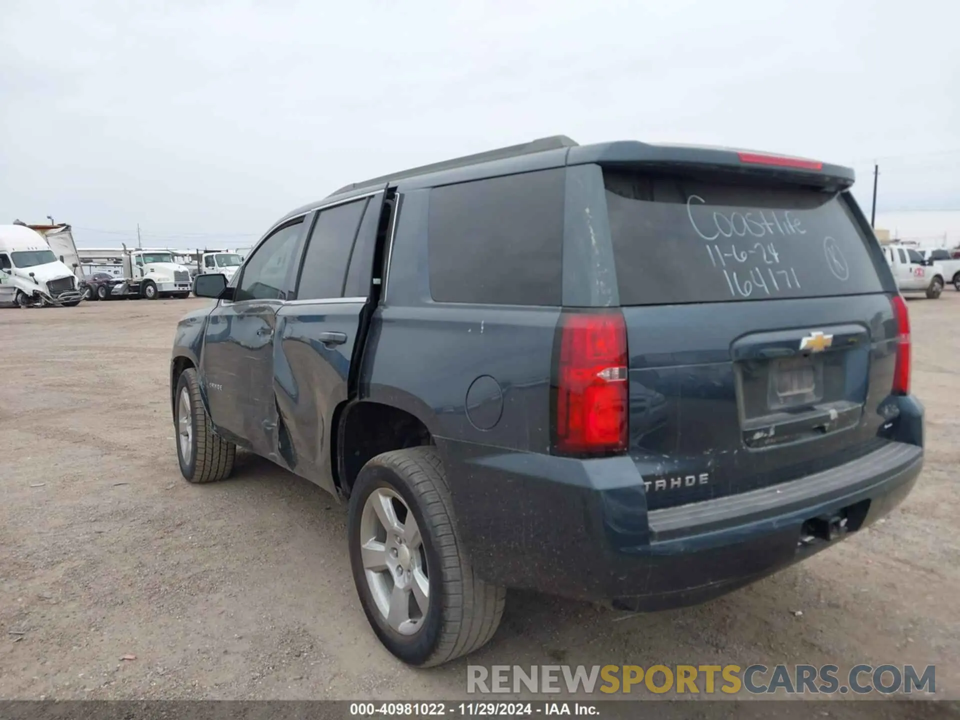 3 Фотография поврежденного автомобиля 1GNSCAKC7KR164171 CHEVROLET TAHOE 2019