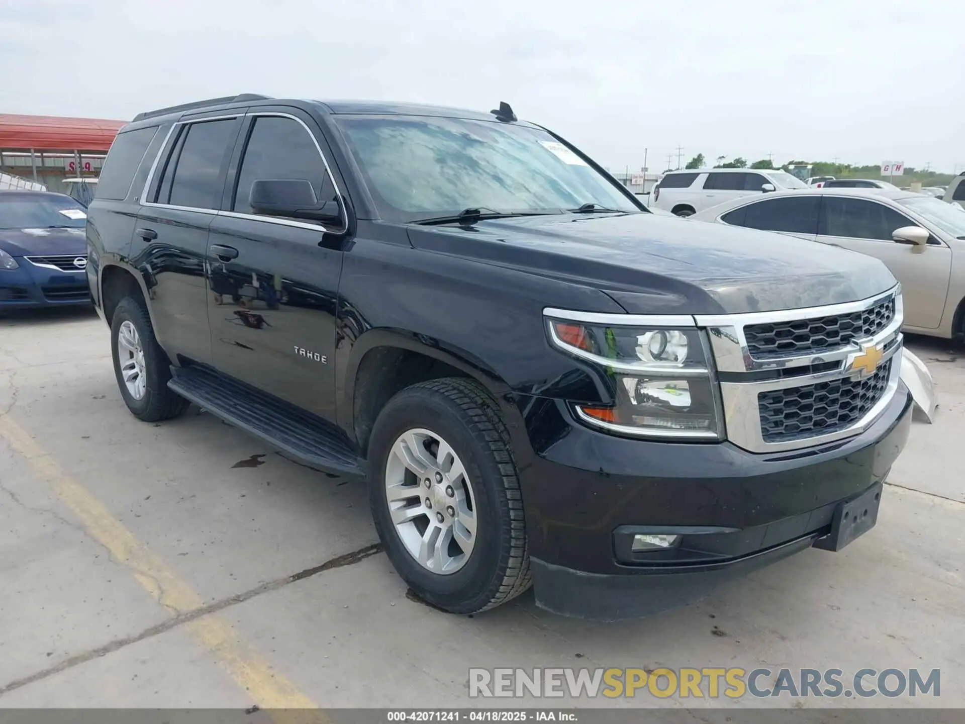 1 Photograph of a damaged car 1GNSCBKC0KR275635 CHEVROLET TAHOE 2019