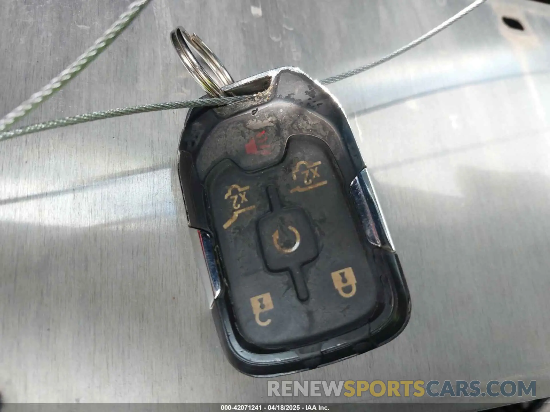 11 Photograph of a damaged car 1GNSCBKC0KR275635 CHEVROLET TAHOE 2019
