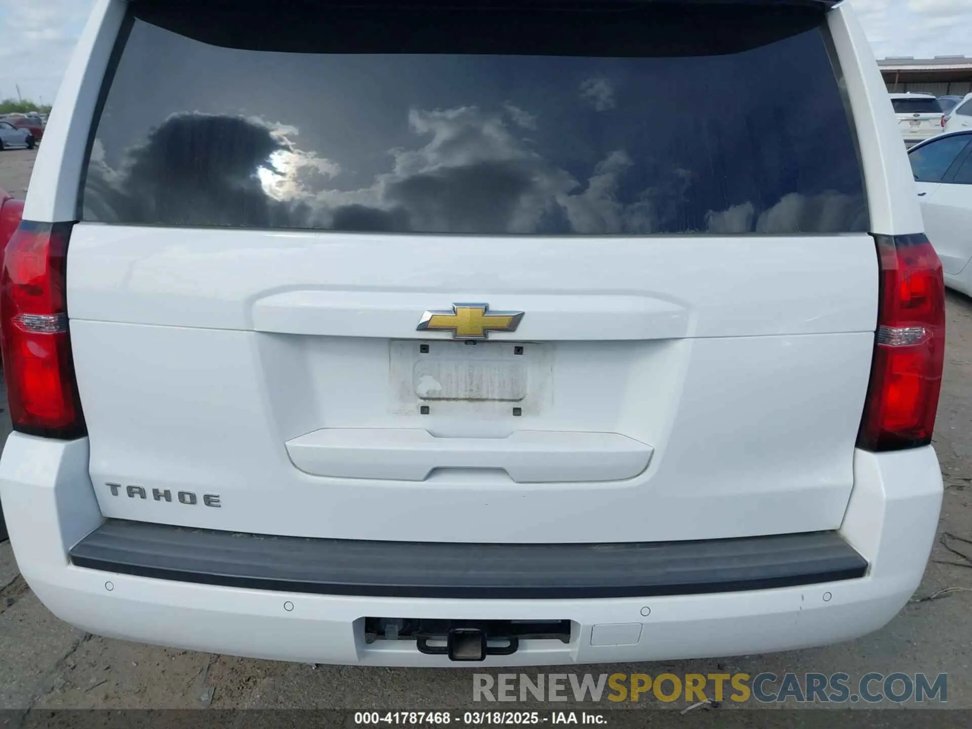 16 Фотография поврежденного автомобиля 1GNSCBKC3KR160818 CHEVROLET TAHOE 2019