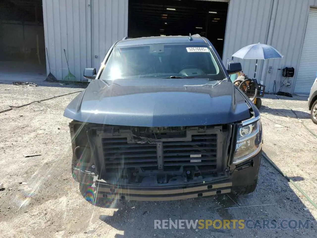 5 Photograph of a damaged car 1GNSCBKC6KR198284 CHEVROLET TAHOE 2019